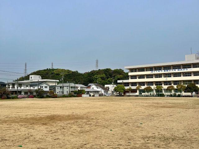 洲浜中学校【淡路島まつり公式駐車場】の駐車場写真
