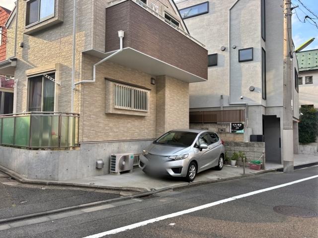 [915fb]下馬4丁目13 個宅アキッパ駐車場の駐車場写真