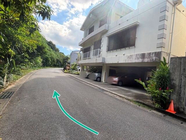 赤嶺1-15-2駐車場の駐車場写真