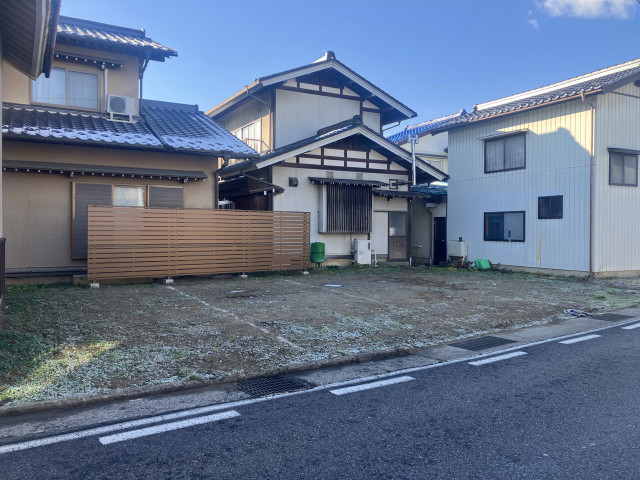 真島町真島739 第二駐車場の駐車場写真