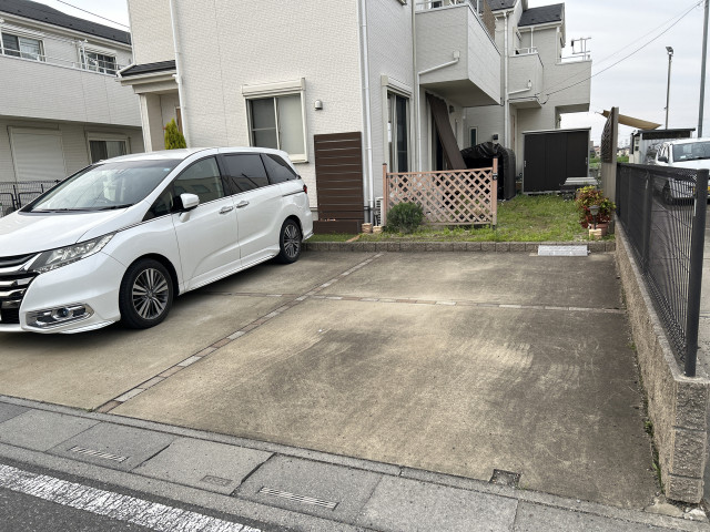 美園3丁目10-24駐車場の駐車場写真
