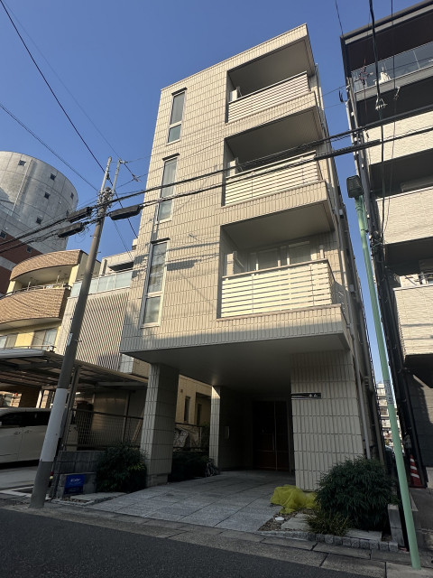 本山駅徒歩3分ルナ•ルミエール本山駐車場の駐車場写真