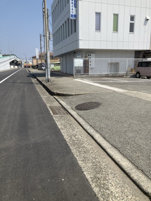 飯田　バイパス沿い駐車場の駐車場写真