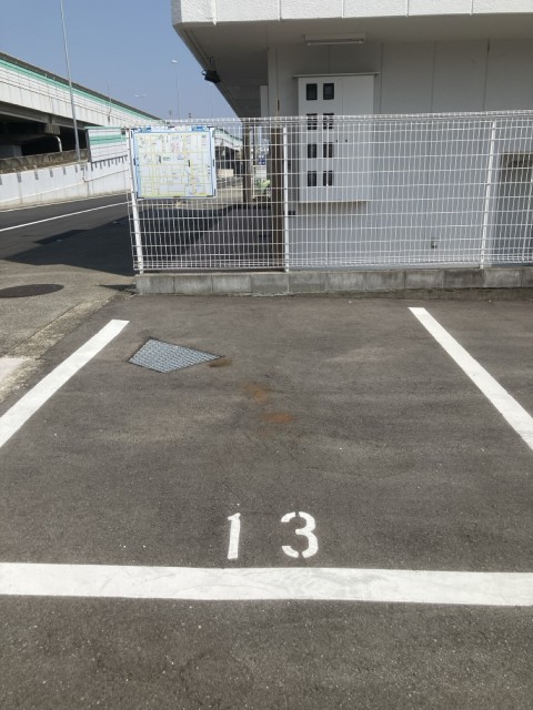 飯田　バイパス沿い駐車場の駐車場写真