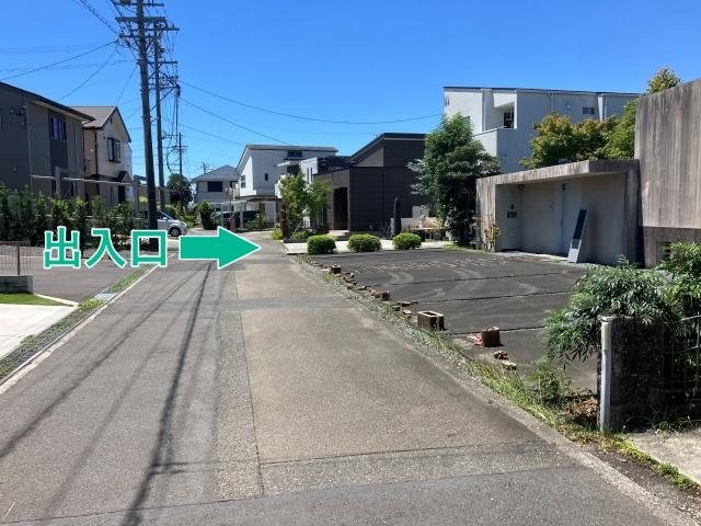 国吉田6丁目14-29駐車場の駐車場写真