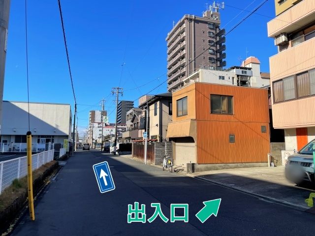 上名古屋4-17-2駐車場【2】の駐車場写真