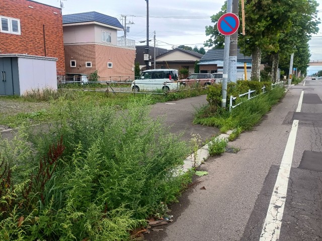 駒場町2-2駐車場の駐車場写真