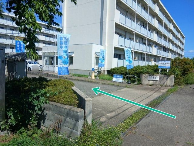 ビレッジハウス堤ヶ丘【E-112】※4号棟付近の駐車場写真