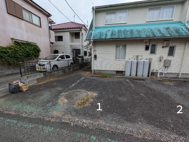 瑞穂町むさし野2-44-36　城ハウスA号前駐車場の駐車場写真