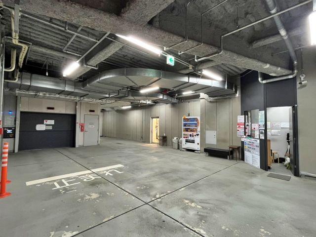 【1日パック】ヤンマー本社ビル駐車場【8:00～21:30】の駐車場写真