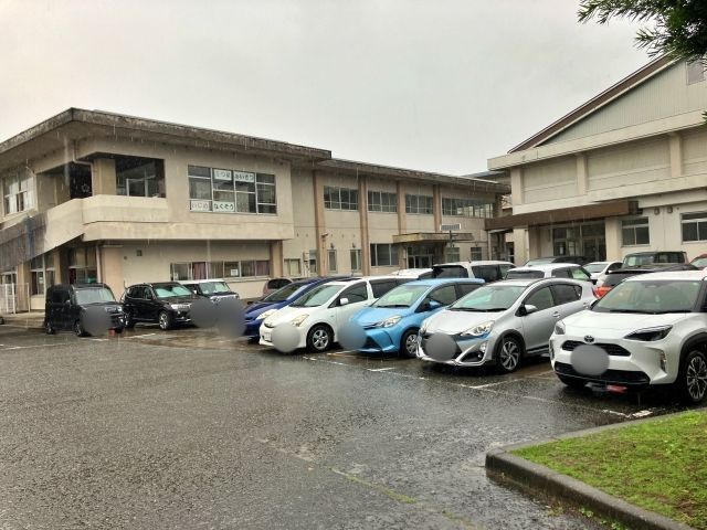 太田郷小学校（職員駐車場・アスファルト）【やつしろ全国花火競技大会】の駐車場写真