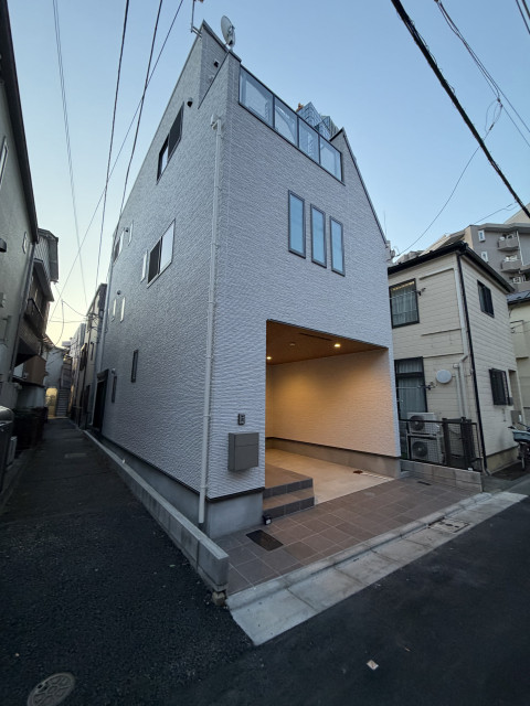 本町1丁目30-8駐車場の駐車場写真