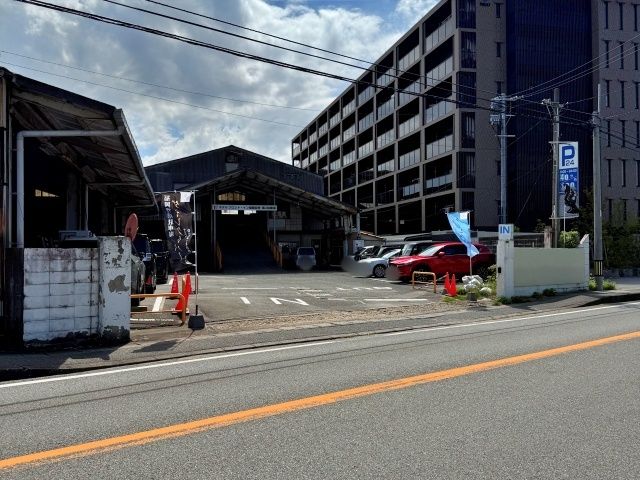 ホテル フロント・イン福岡空港 第2駐車場【2F】（6）の駐車場写真