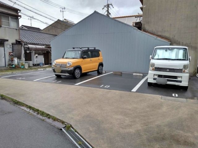 駐車場写真2
