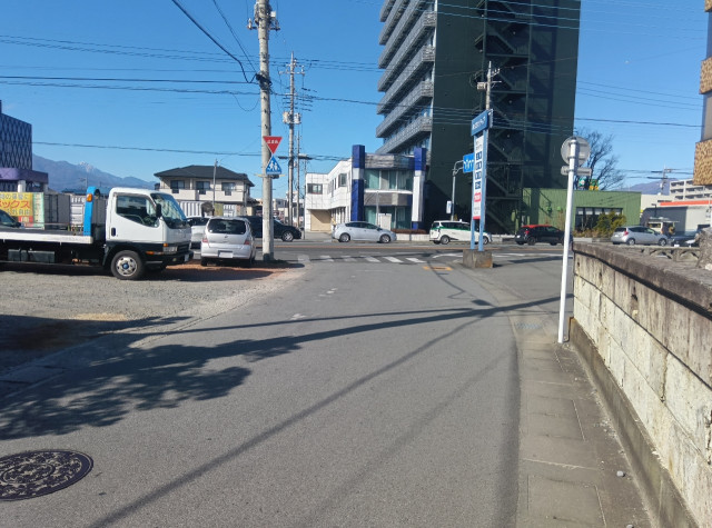 甲府昭和インター近く国母7-9-25　佐野宅　駐車場の駐車場写真