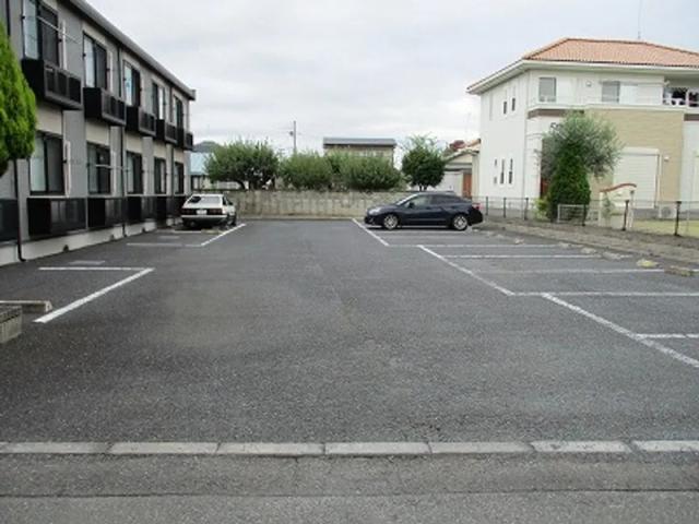レオパレスSUNSHINE駐車場【30366】の駐車場写真