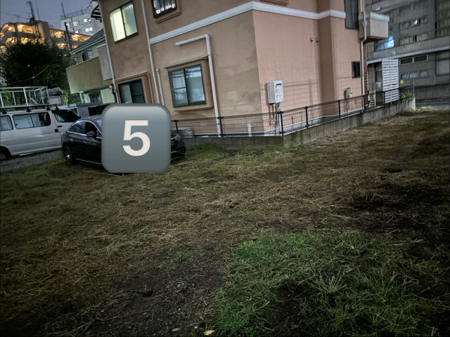 曙三第二公園横駐車場の駐車場写真