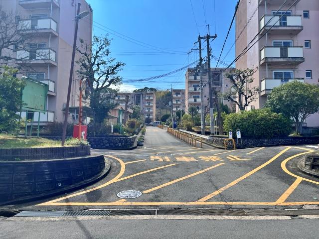 楠風台団地駐車場(3号棟付近)の駐車場写真