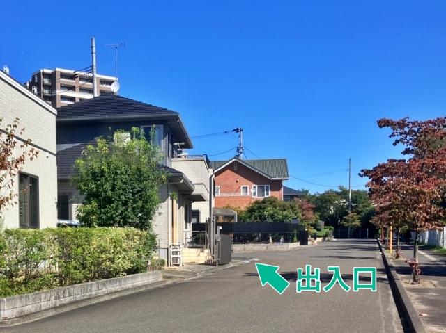 八本松2丁目3-85駐車場の駐車場写真