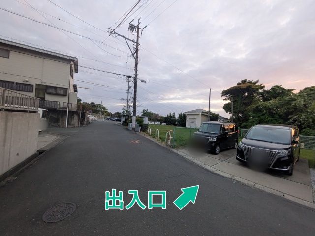 西貝塚3641-7 アキッパ駐車場【土】の駐車場写真
