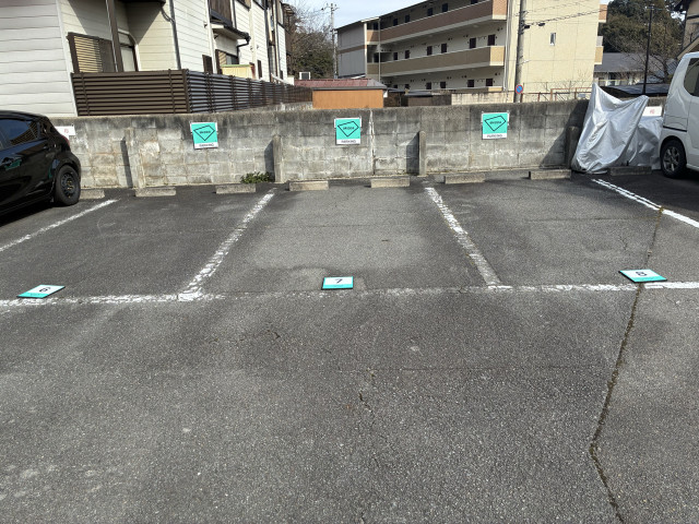 衣笠開キ町36 衣笠常修寺参諸者P☆アキッパ駐車場の駐車場写真