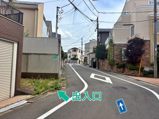 [9986b]下馬5丁目26 個宅アキッパ駐車場の駐車場写真