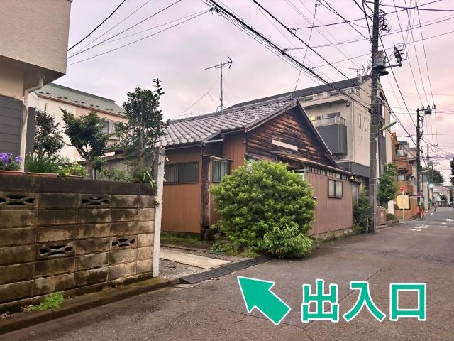 経堂駅徒歩6分屋根付き▽アキッパ駐車場の駐車場写真