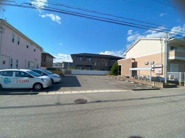 グランノーヴァ【109】の駐車場写真