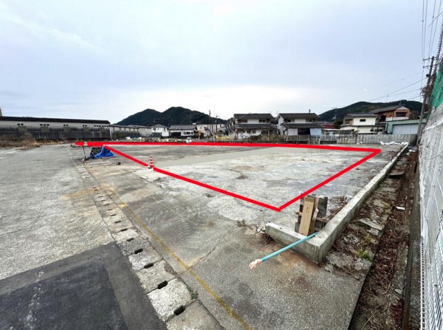 須崎市大間駅近　駐車場Aの駐車場写真