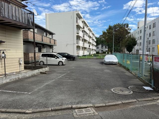 六浦南1丁目29-29 ラマージュ☆アキッパ駐車場の駐車場写真