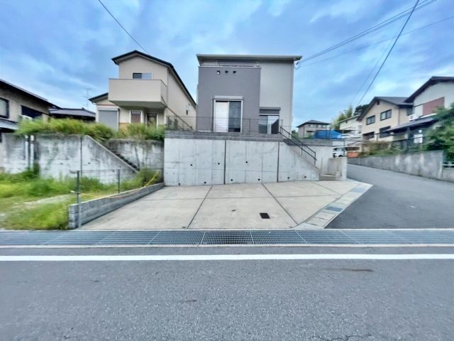 [9bba0]法蓮町 個人宅_駐車場【3】の駐車場写真