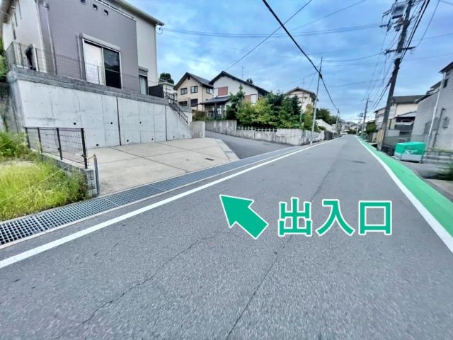 [9bba0]法蓮町 個人宅_駐車場【3】の駐車場写真