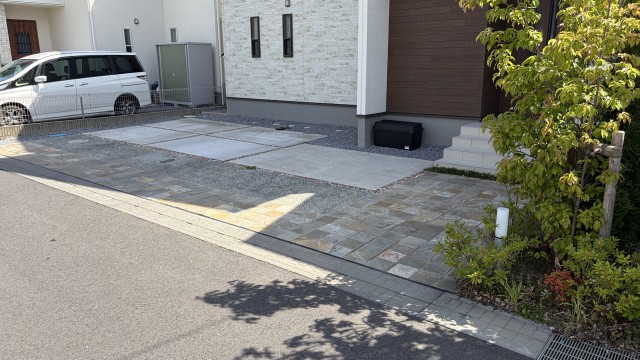 並木2丁目7番地 駐車場の駐車場写真