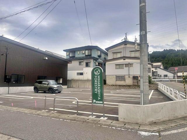 【期間限定】越後湯沢駅東口 湯沢町1丁目駐車場の駐車場写真