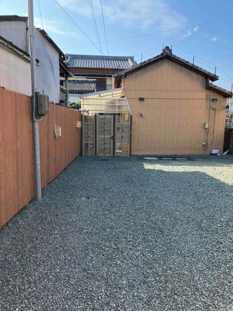 【住宅裏】三重県伊勢市尾上町2-5駐車場の駐車場写真