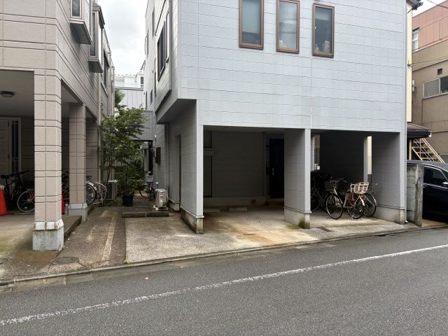 駐車場写真2