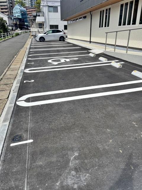 ありた小児歯科・矯正歯科 駐車場の駐車場写真