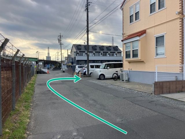 [9fa08]栗原4 個宅駐車場の駐車場写真