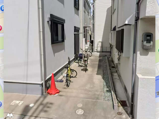 大石南町1丁目4-13駐車場の駐車場写真