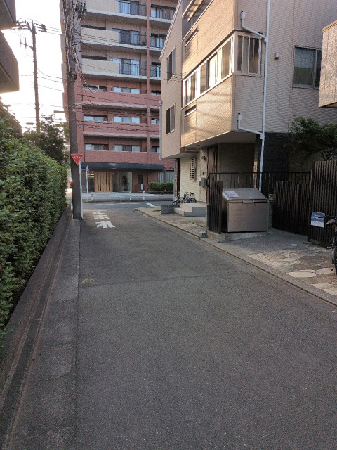 神奈川県川崎市幸区塚越4丁目363-55の駐車場写真