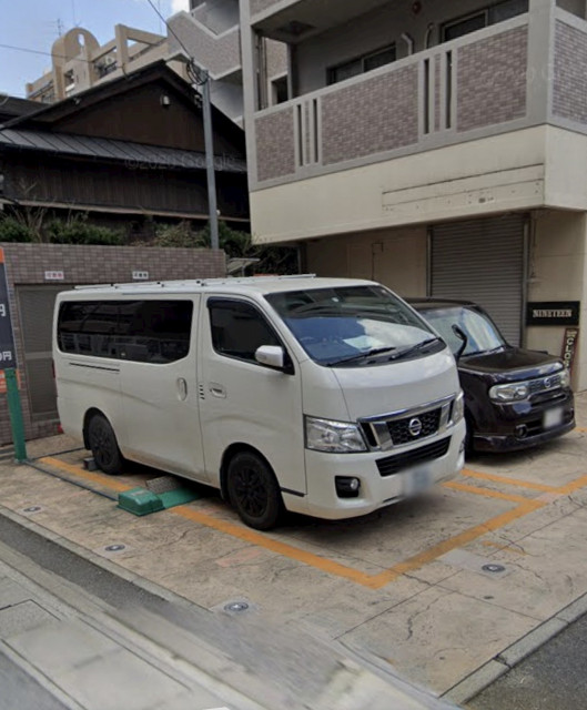 警固小近辺 平置・大型OK駐車場の駐車場写真