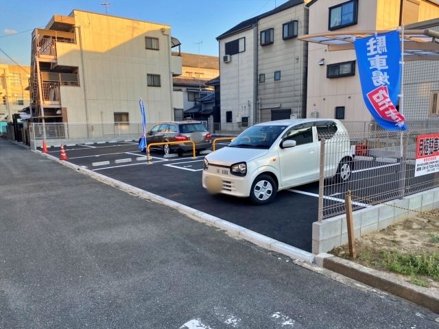 トミタ駐車場【近畿大学徒歩５分　大型でもOK】の駐車場写真