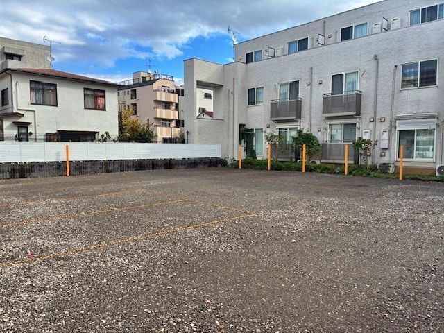 アップルパーク西ケ原3丁目第1の駐車場写真
