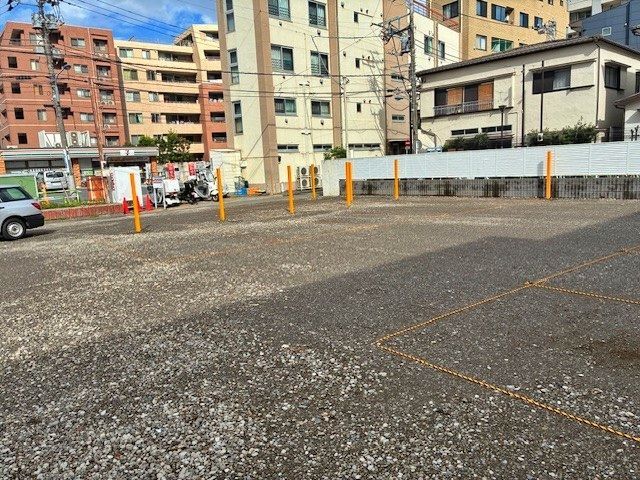 アップルパーク西ケ原3丁目第1の駐車場写真
