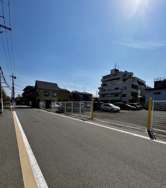 福田貸ガレージの駐車場写真