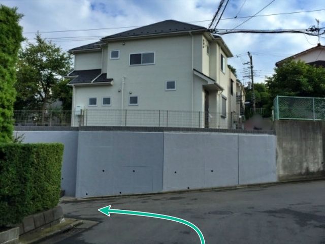 横浜市戸塚区影取町　ホテル椿ウラＰの駐車場写真