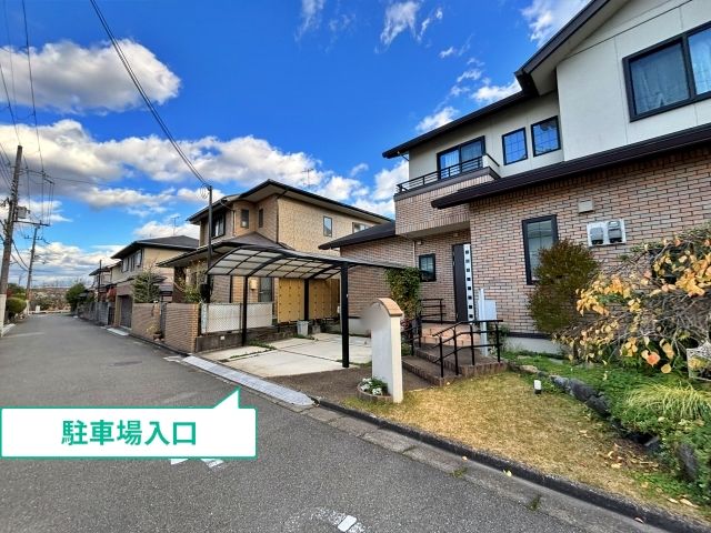 松塚47-13 個人宅?アキッパ駐車場の写真