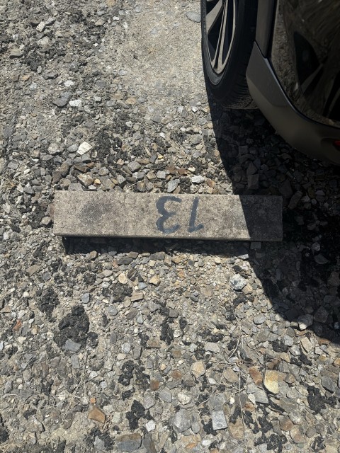 伏見２丁目駐車場　13番の駐車場写真