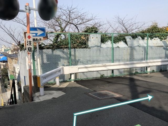1.右折(阿倍野橋筋から来た時)
