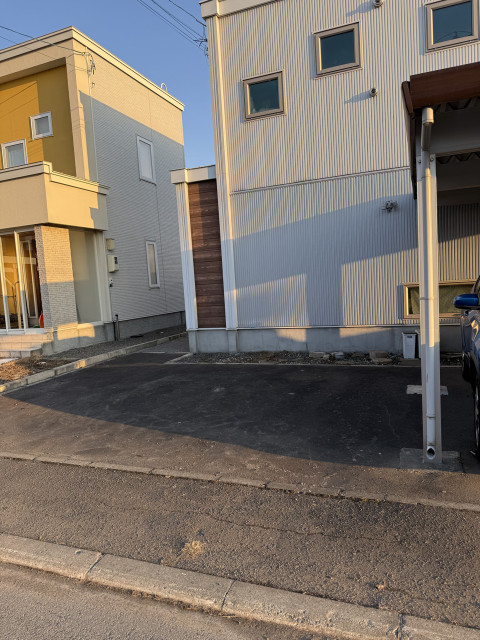 美咲き野1丁目8-12駐車場の駐車場写真